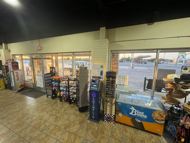 Images CoinFlip Bitcoin ATM - Yesway #1061 (Lamesa)