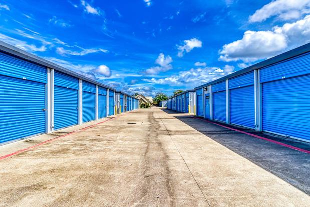 Images SmartStop Self Storage