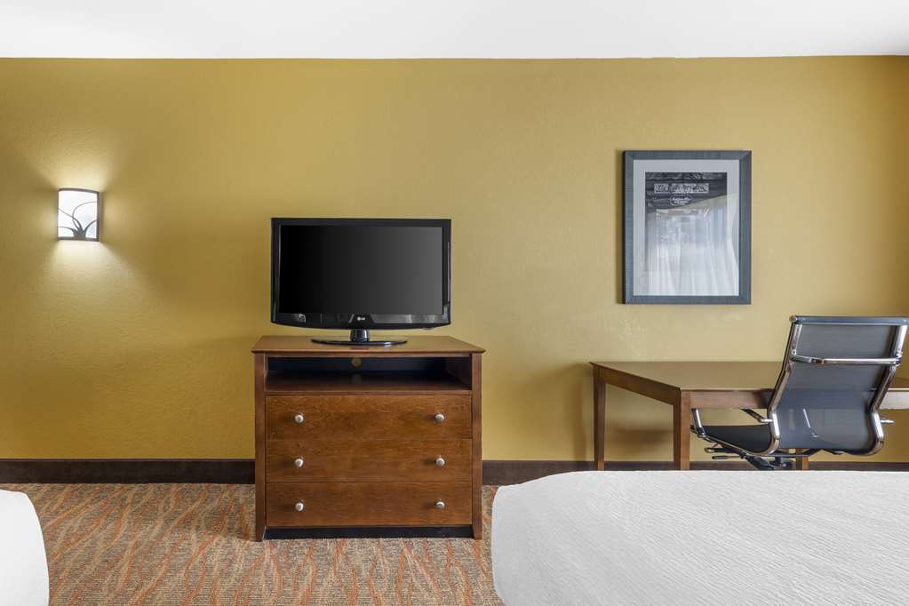 Double Queen Room