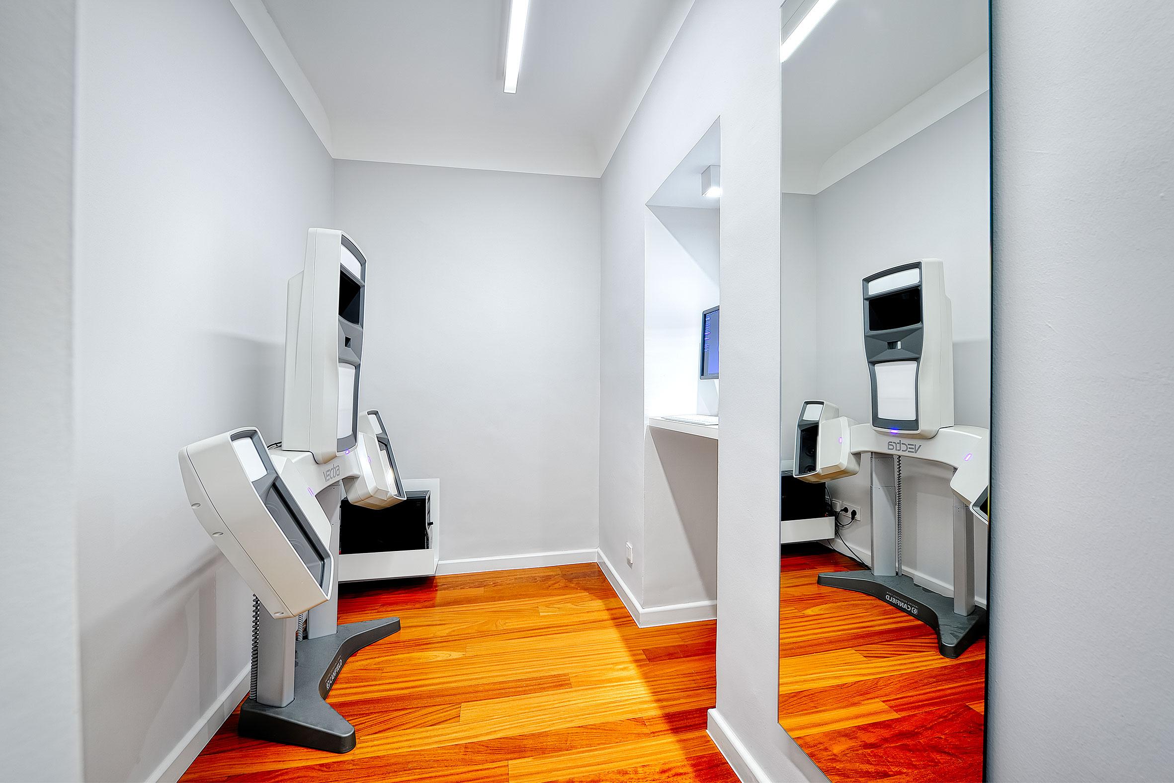 Klinik am Rhein, Fachklinik für Plastische Chirurgie, Düsseldorf, Kaiser-Wilhelm-Ring 43A in Stadtbezirk