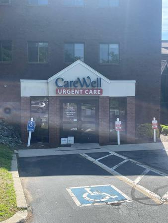 Images CareWell Urgent Care | Warwick