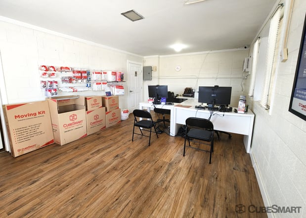 Images CubeSmart Self Storage