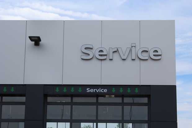Images Russ Darrow Nissan of West Bend Service Center