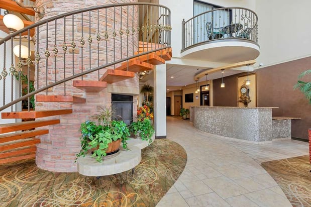 Images Best Western Plus Swiss Chalet Hotel & Suites