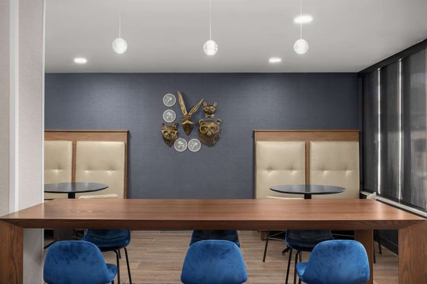 Images Hotel Westport Kansas City, Tapestry Collection by Hilton