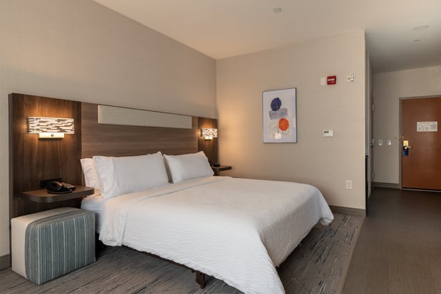 Images Holiday Inn Express & Suites Hampton South-Seabrook by IHG