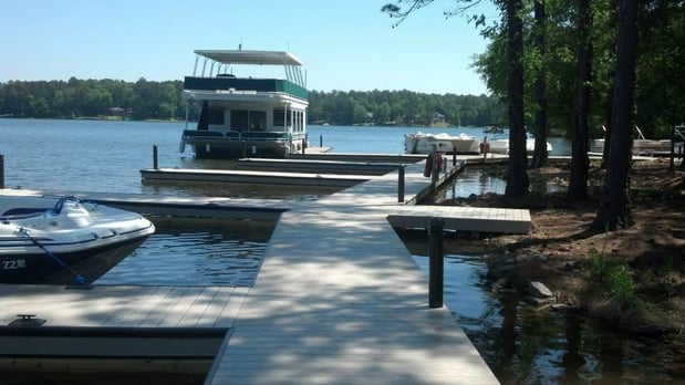 Images Vinyl Deck & Dock