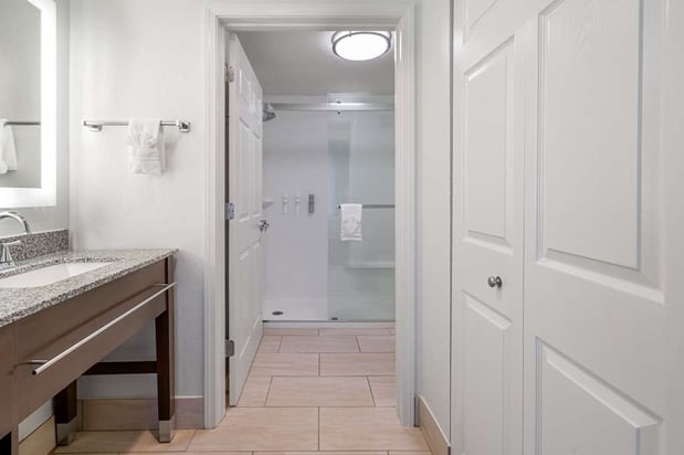 Images Homewood Suites by Hilton Eatontown