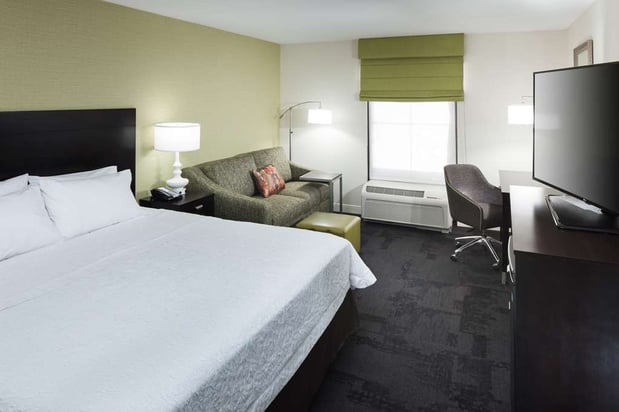 Images Hampton Inn & Suites Gainesville-Downtown