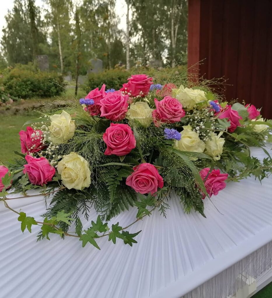 Images Kukka- ja hautauspalvelu Kukka-Riitta