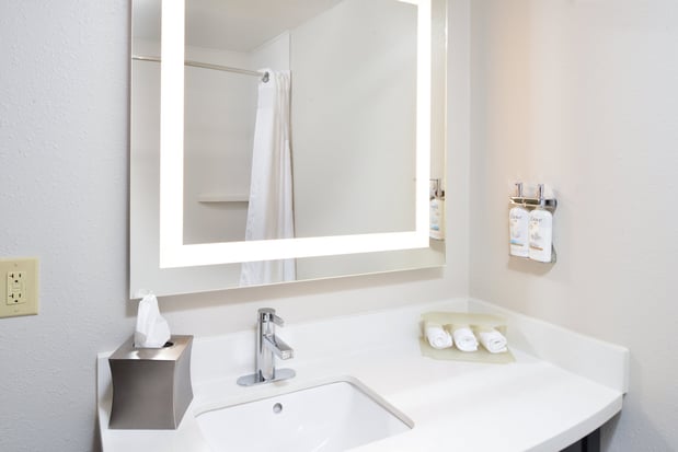 Images Holiday Inn Express Lewisburg/New Columbia by IHG
