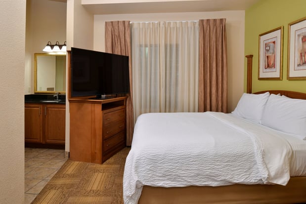 Images Staybridge Suites Las Cruces by IHG