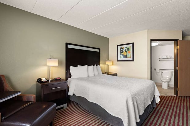 Images Best Western Germantown Inn