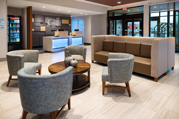 Images Holiday Inn Express & Suites Romeoville - Joliet North by IHG