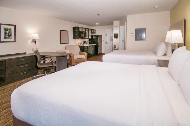 Images Candlewood Suites Baton Rouge - College Drive by IHG