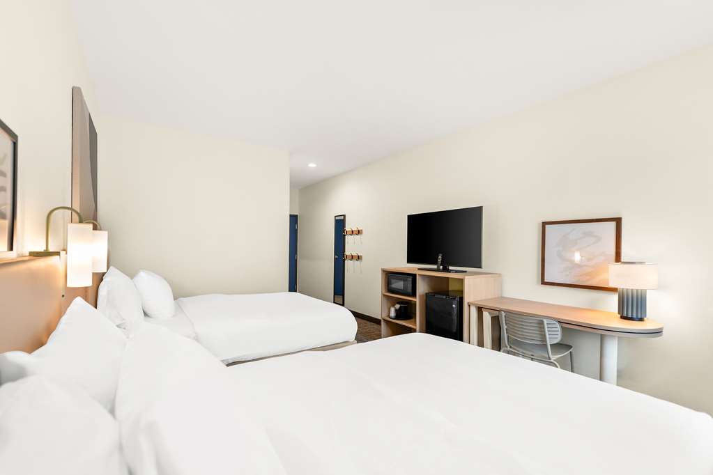 Guest room