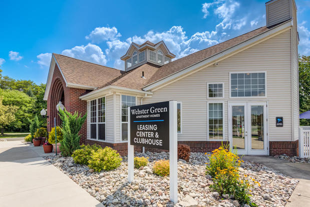 Images Webster Green Apartment Homes
