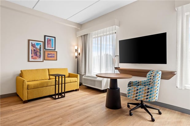 Images Hampton Inn and Suites by Hilton Intercourse