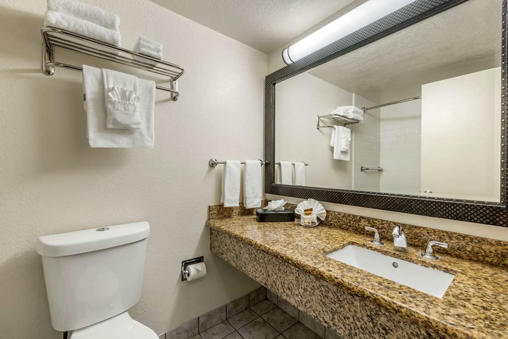 Guest Bathroom Best Western Plus South Bay Hotel Lawndale (310)973-0998