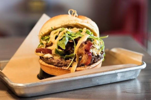 Images Aioli Gourmet Burgers - 32nd & Shea