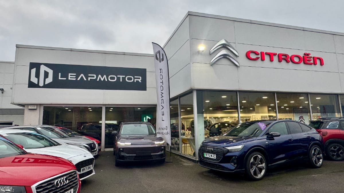 Evans Halshaw Leapmotor Leeds Dealership Exterior