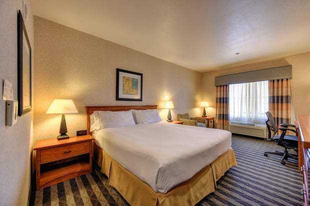 Images Holiday Inn Express & Suites Manteca City Center by IHG