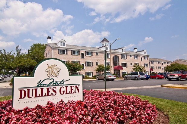Images Dulles Glen