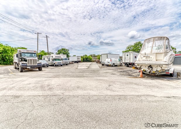 Images CubeSmart Self Storage