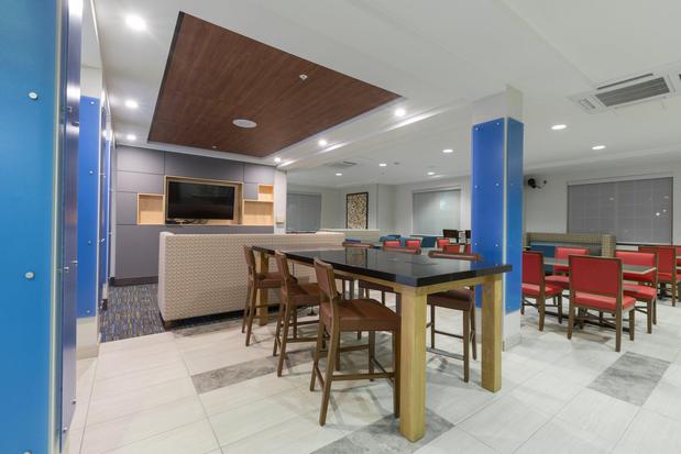 Images Holiday Inn Express & Suites Eugene Downtown - University by IHG