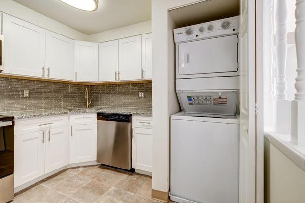 Images Idylwood Apartment Homes