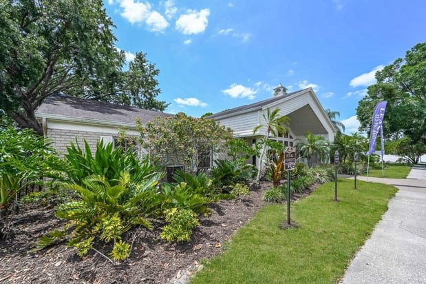 Images Park at Lake Magdalene Apartments & Townhomes