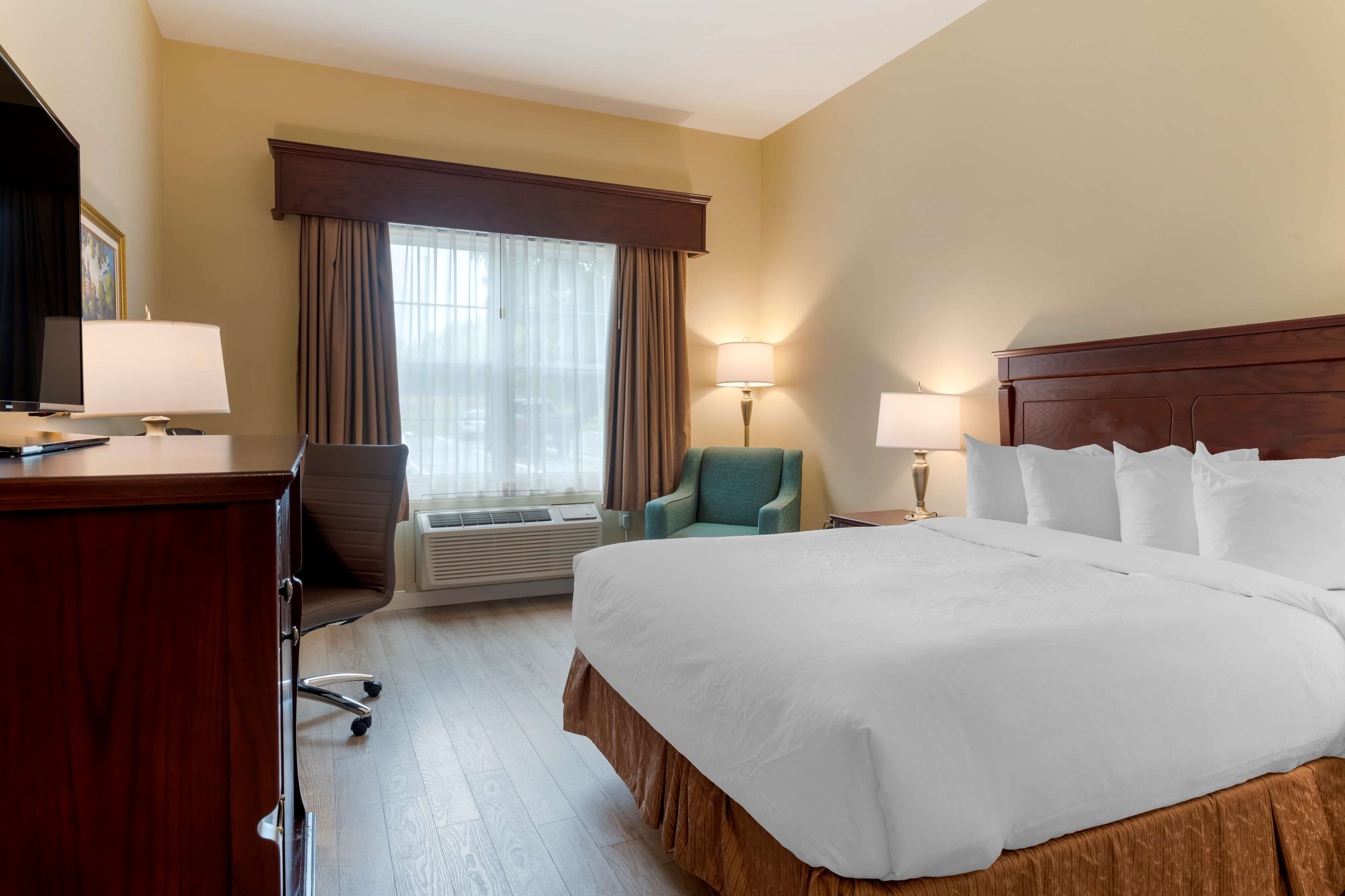 Images Best Western Plus Fredericton Hotel & Suites
