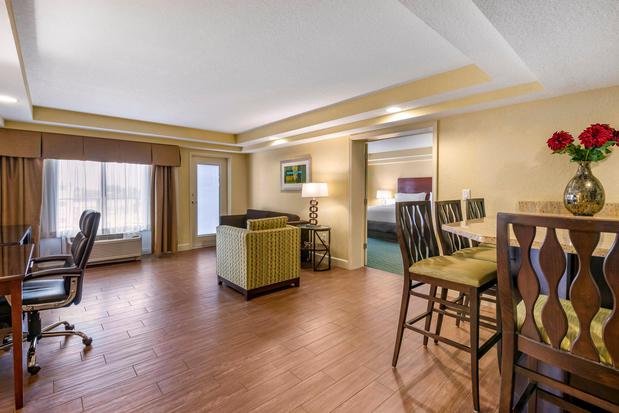 Images Holiday Inn Resort Orlando Lake Buena Vista by IHG