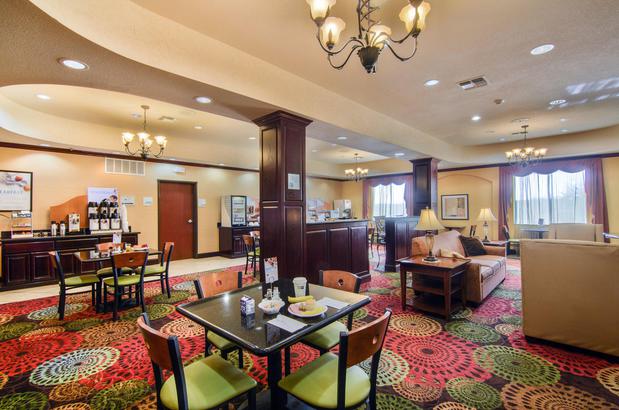 Images Holiday Inn Express & Suites Terrell, an IHG Hotel