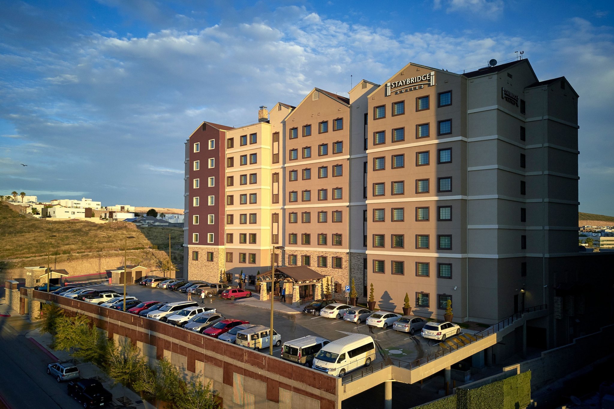 Images Staybridge Suites Chihuahua by IHG
