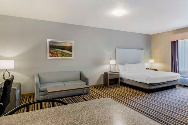 Images Best Western Plus New England Inn & Suites
