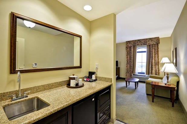 Images Hampton Inn & Suites North Charleston-University Blvd