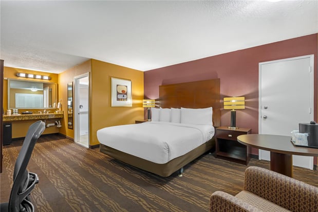 Images Best Western Plus Stovall's Inn