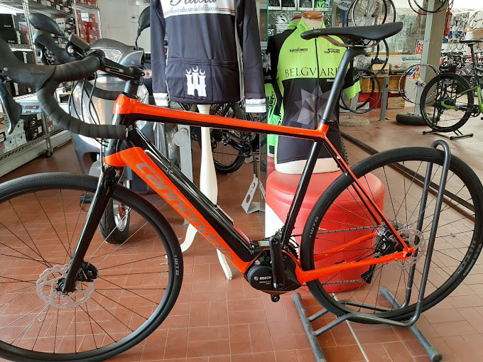 Images Autofficina Fratelli Saletti