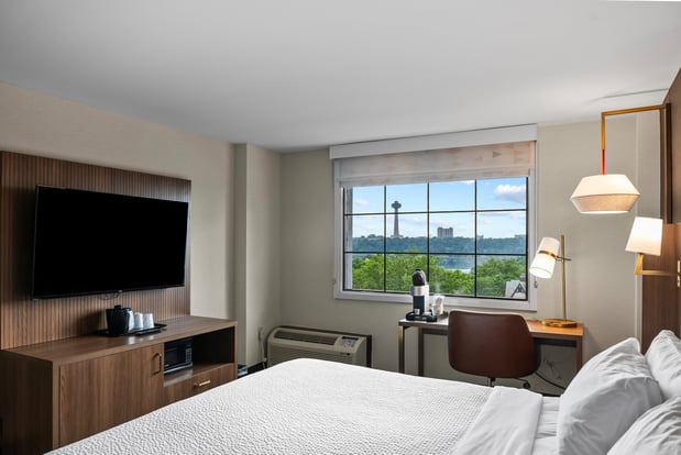 Images Holiday Inn Niagara Falls State Park Entry by IHG