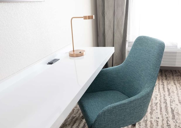 Images Hilton Garden Inn Des Moines Airport