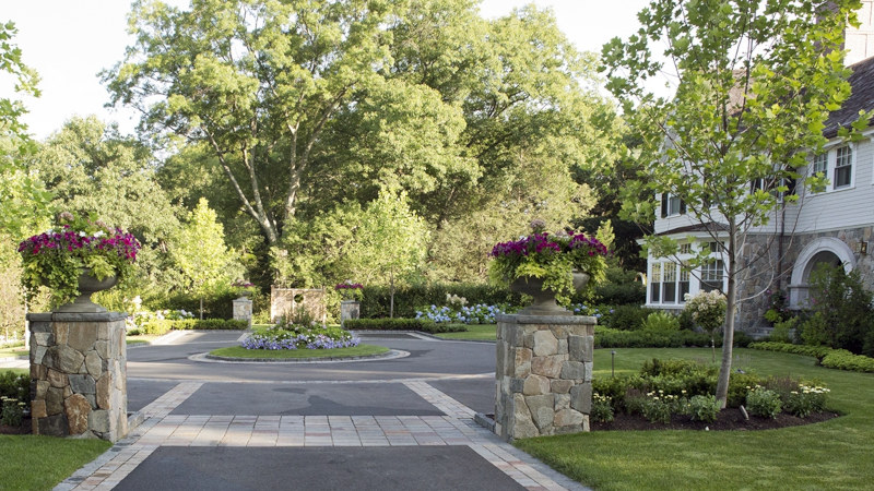 We create beautiful, personalized landscape designs.