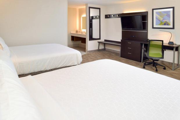 Images Holiday Inn Express Wixom, an IHG Hotel