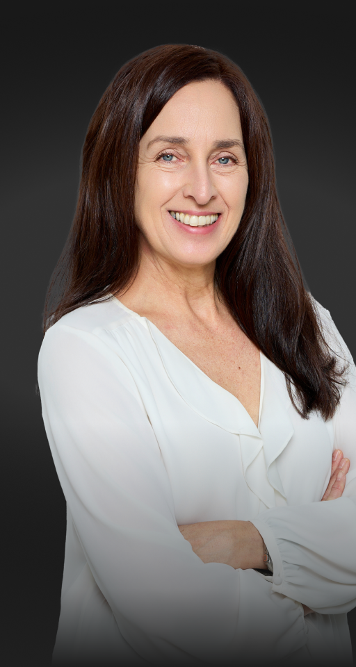 Krista Thalassinos headshot.