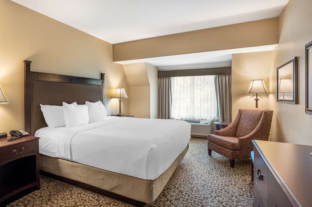 Images Best Western Plus Intercourse Village Inn & Suites