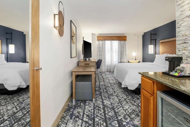 Images Hampton Inn & Suites Austin Downtown