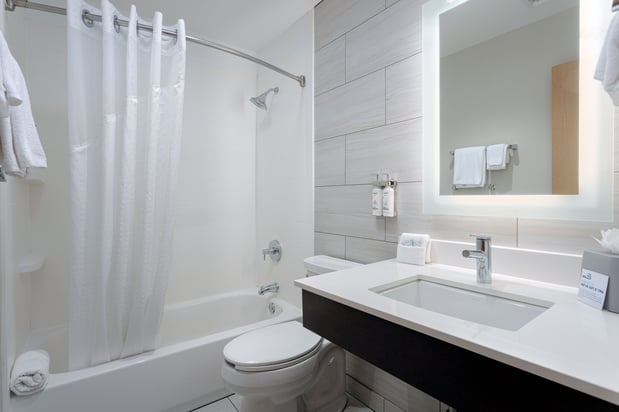 Images Holiday Inn Express Pensacola Beach by IHG