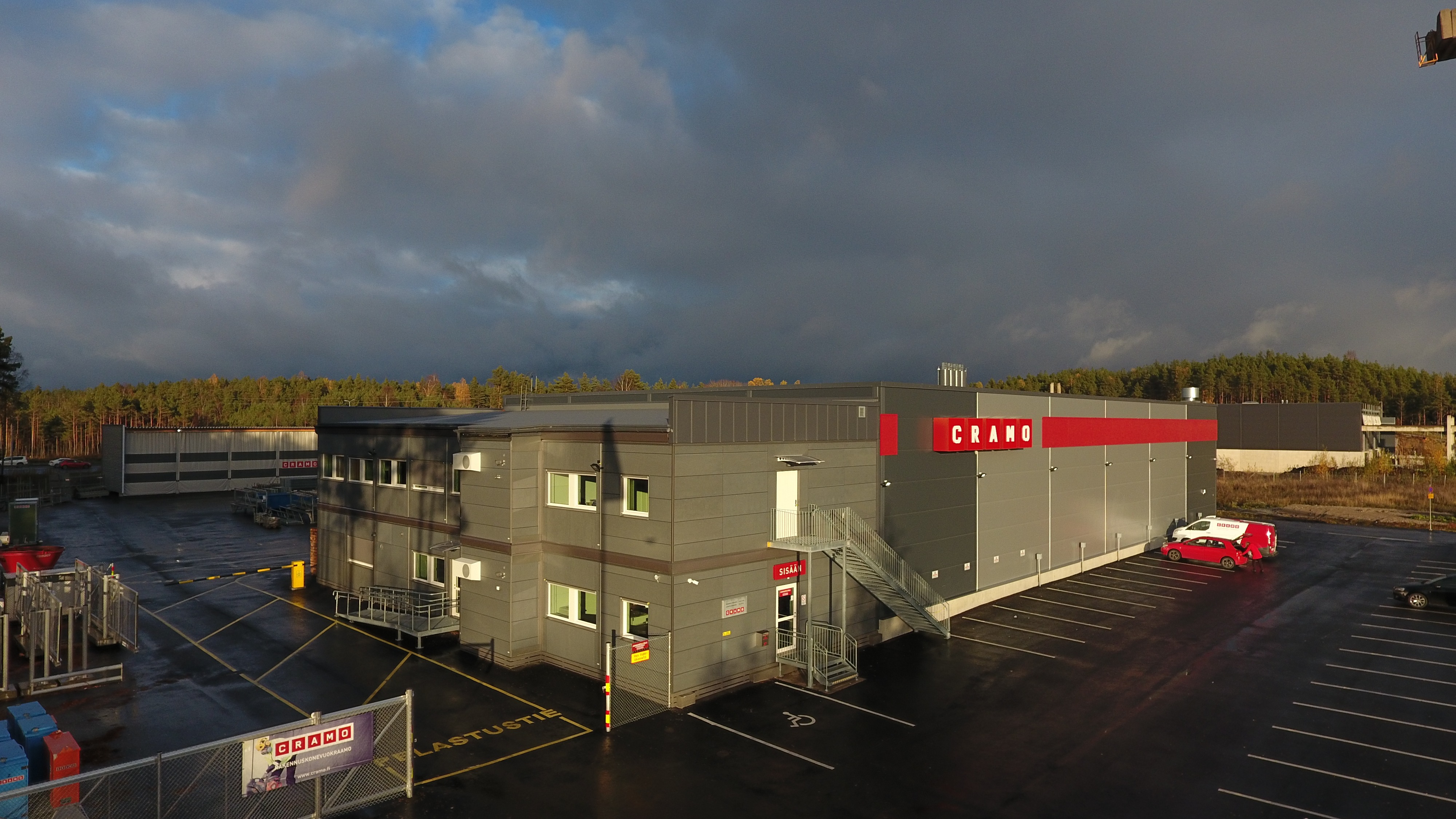 Images CRAMO konevuokraamo Turku