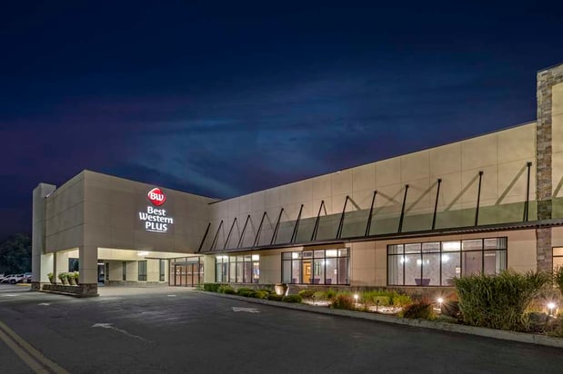 Images Best Western Plus Kingston Hotel and Conference Center