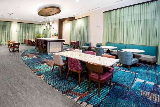 Images Hampton Inn & Suites Raleigh Downtown